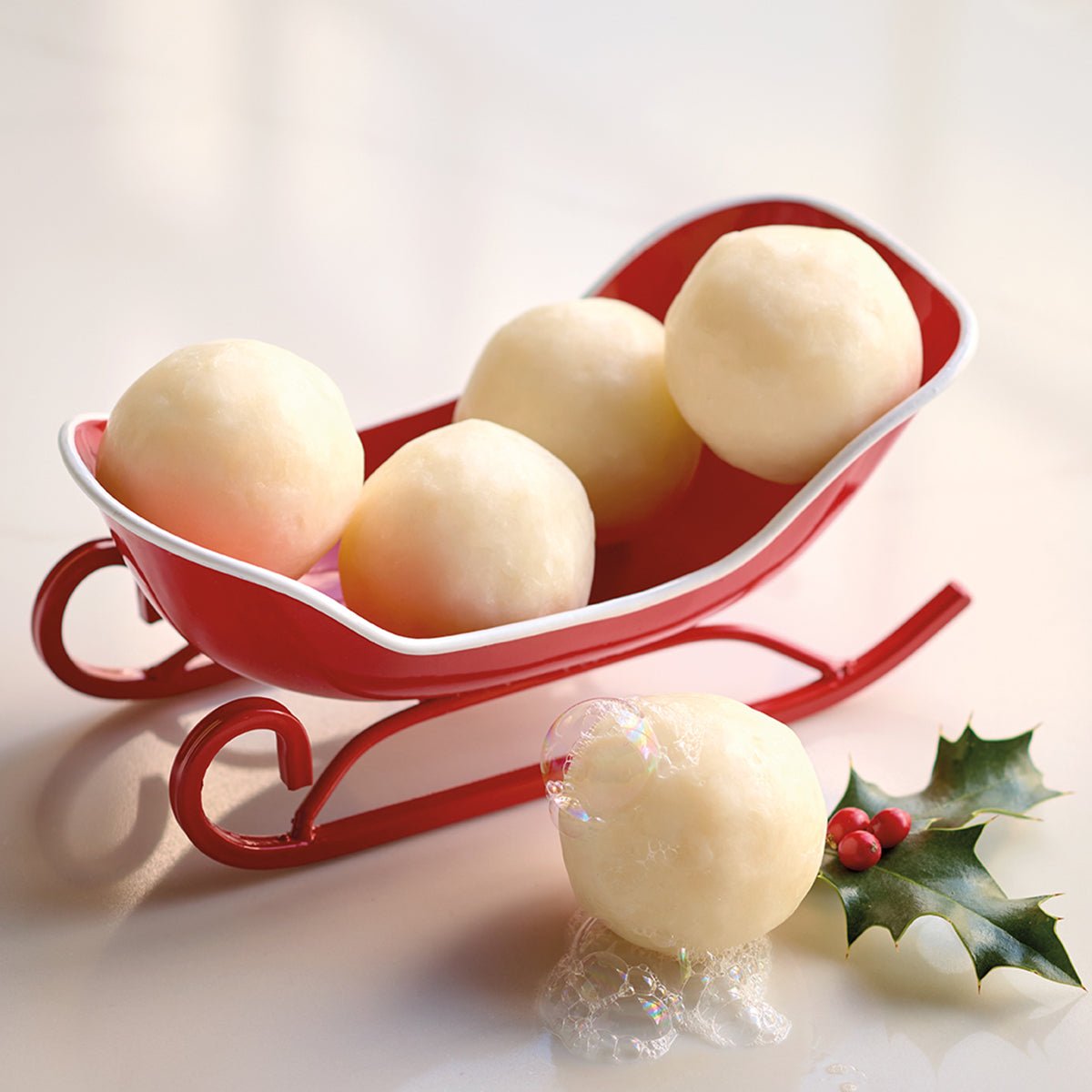 Sleigh with Peppermint Soap Balls - Shop-orias