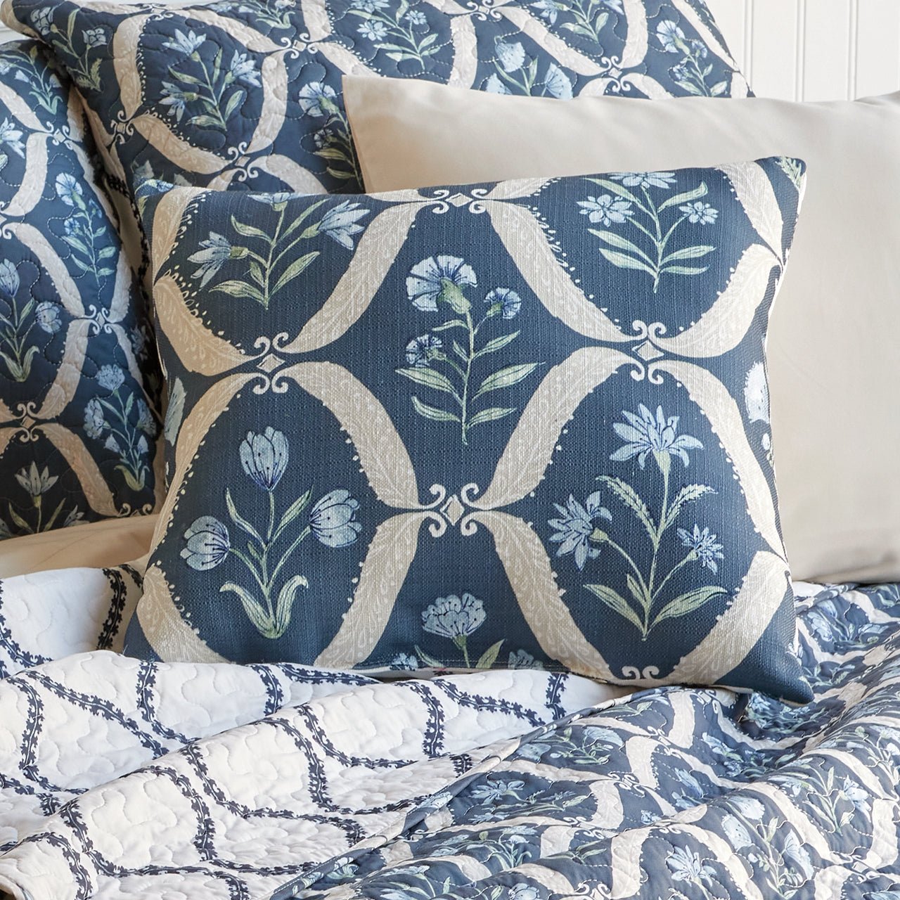 Virginia Accent Pillow - Shop-orias