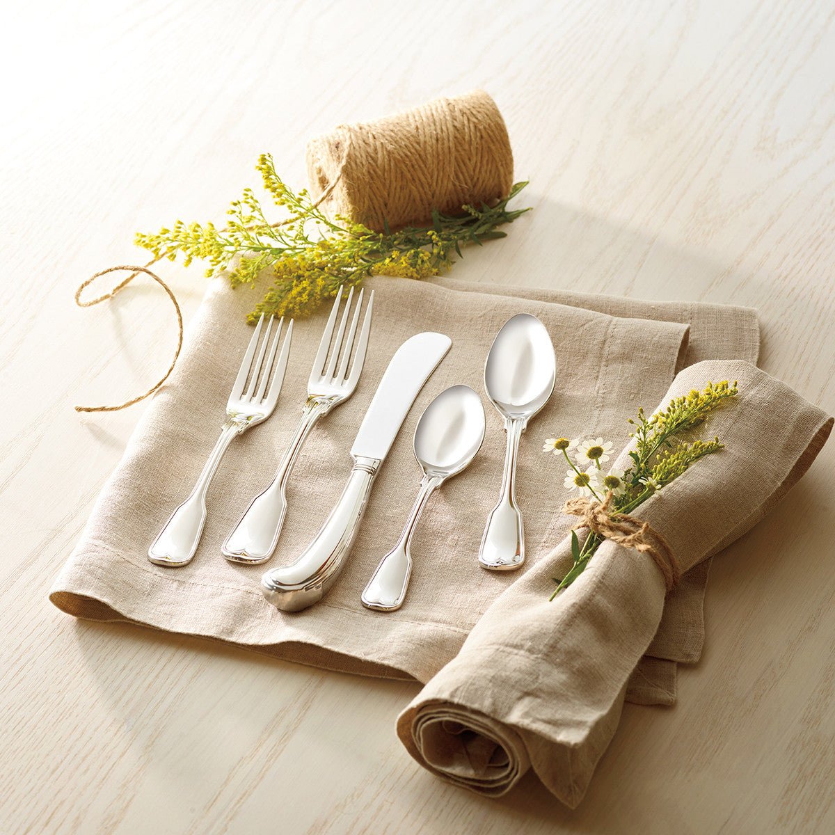 Jefferson Flatware: 5 - Piece Place Setting - Shop-orias